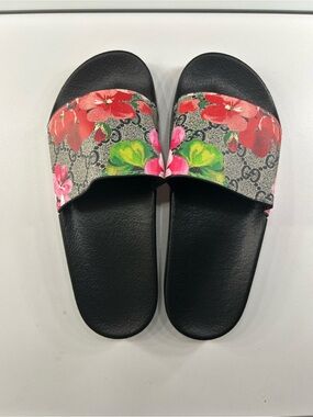 Gucci GG Blooms Supreme Floral Slides